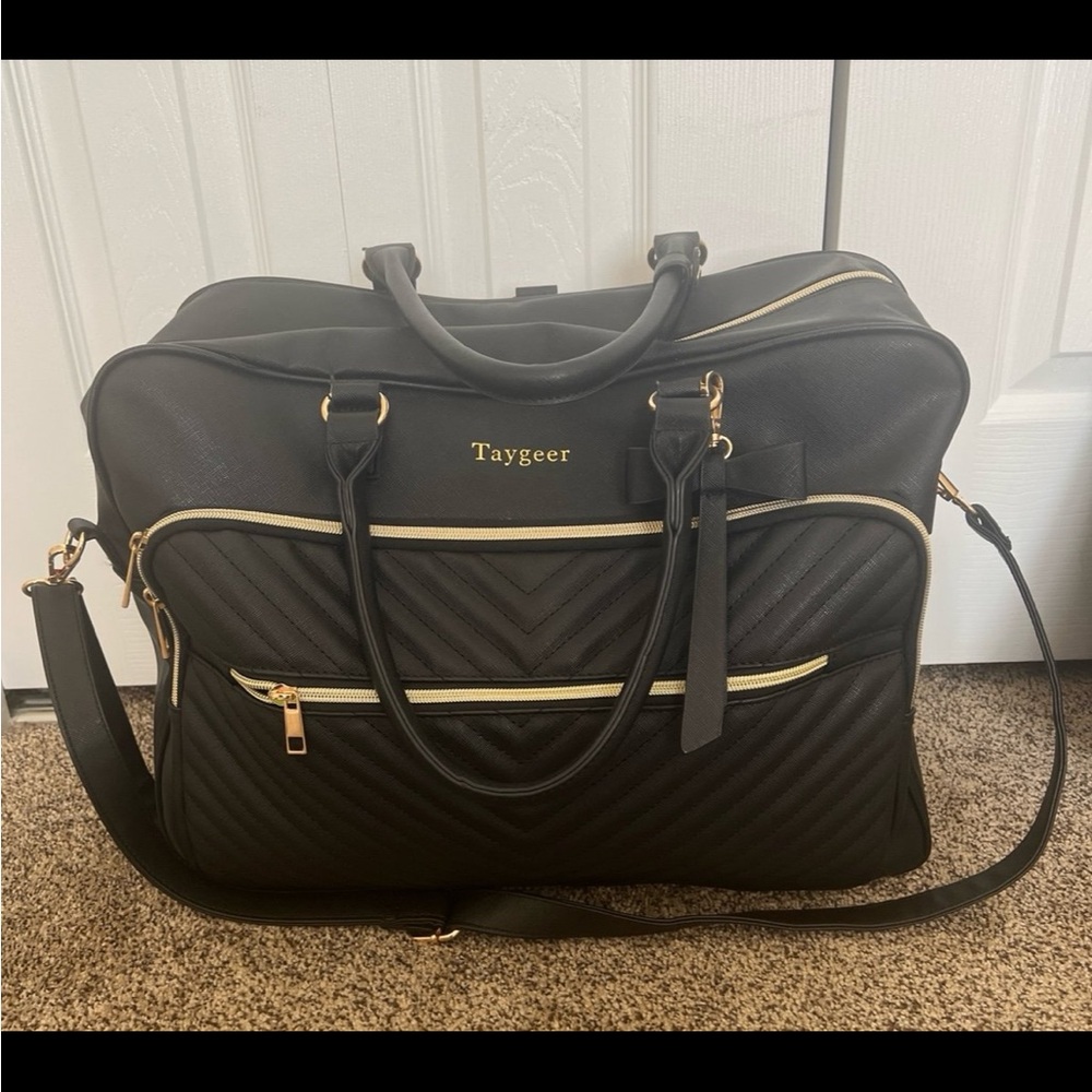 Taygeer 17” Black Laptop Work Bag, Quilted Leather, Waterproof - Picture 2 of 7